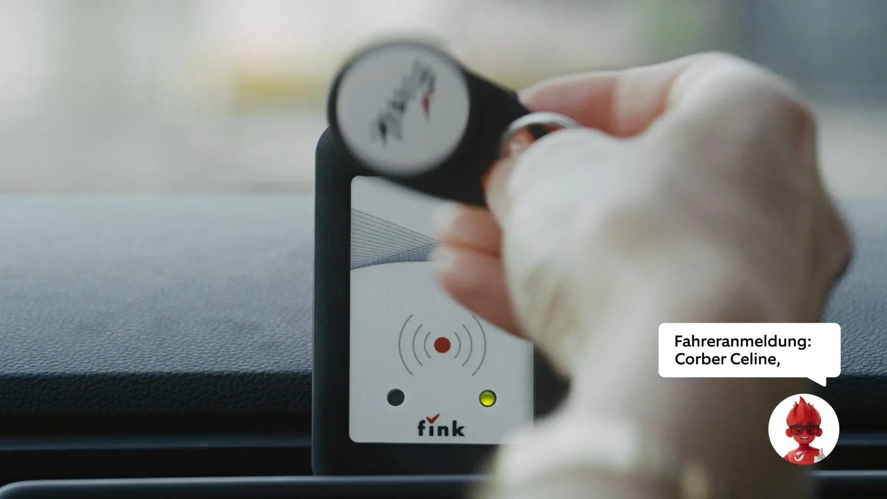 Fahreranmeldung per RFID-Schlüsselanhänger an der Tracking-Box