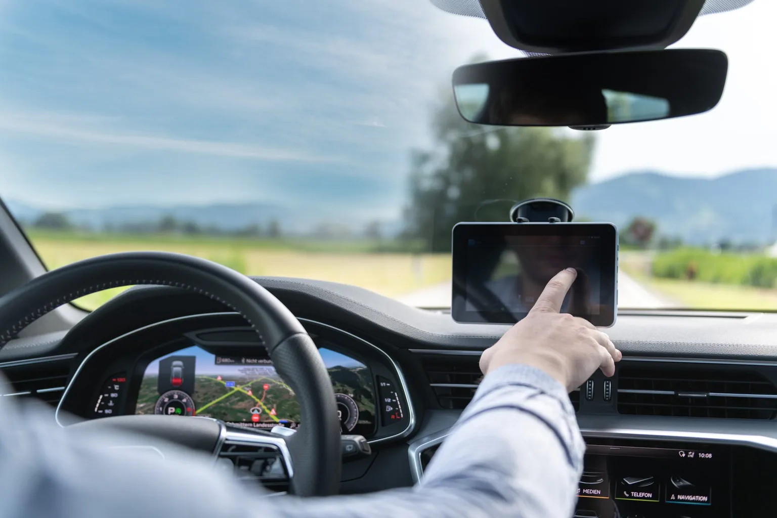 Navigation am Fahrzeug-Tablet